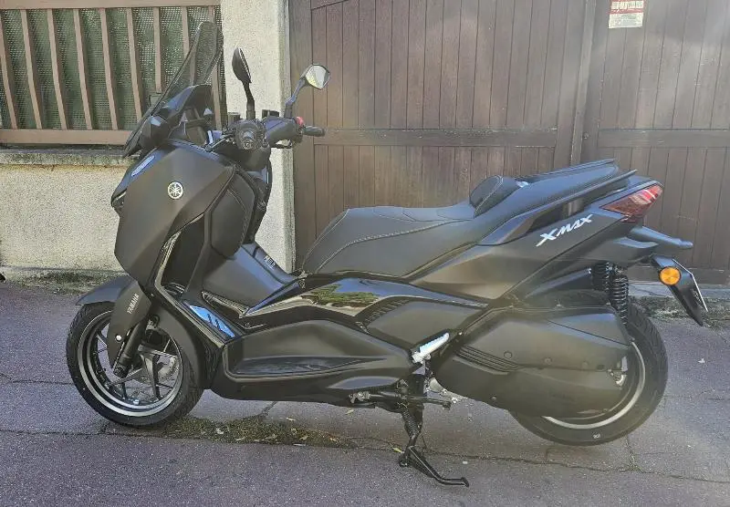 XMAX 300 Tech Max