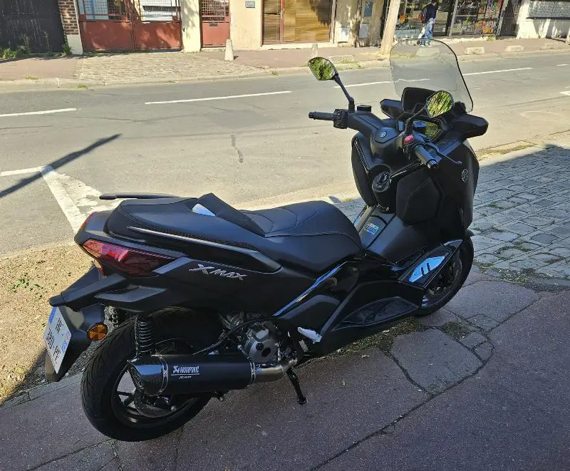 XMAX 300 Tech Max
