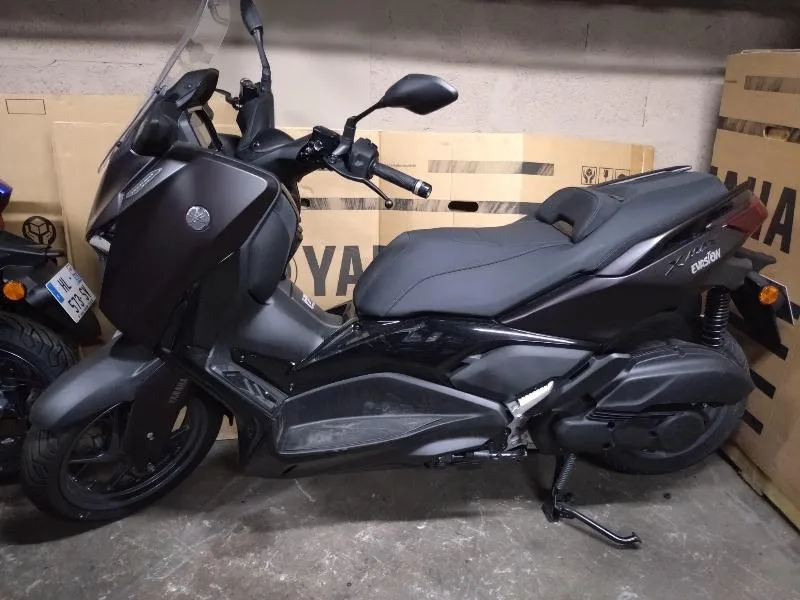 XMAX 125 TECH MAX