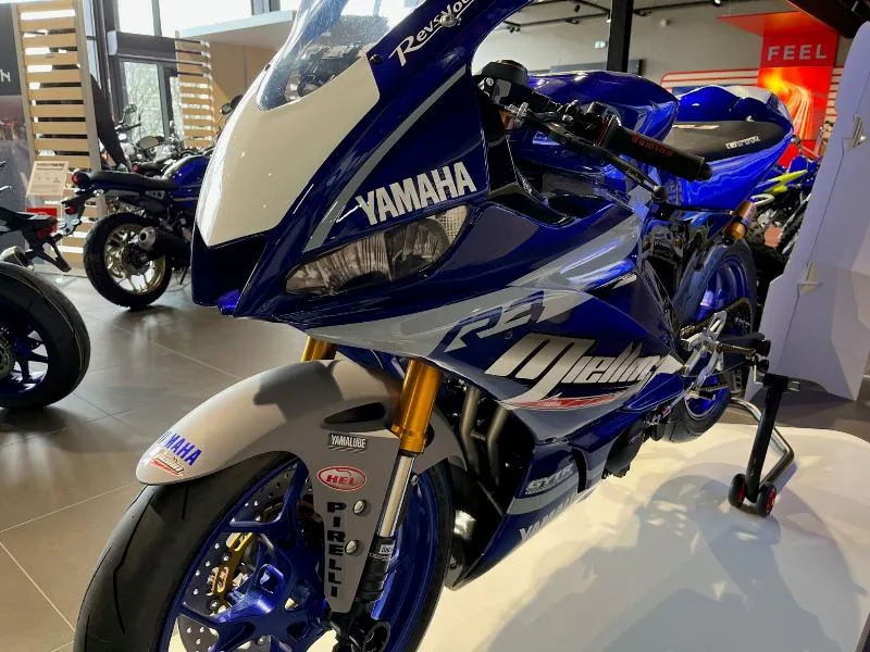 R3