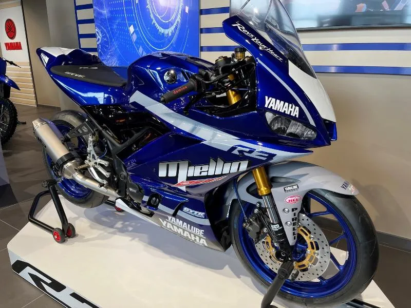 R3