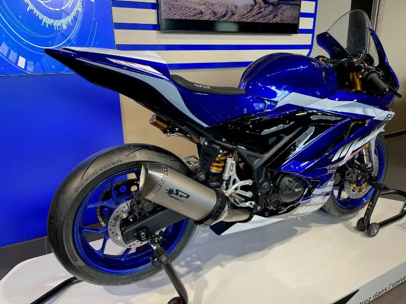 R3