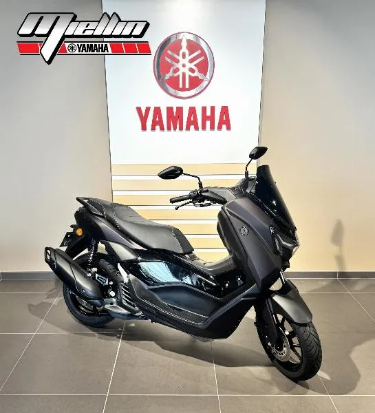 NMAX 125 TECH MAX
