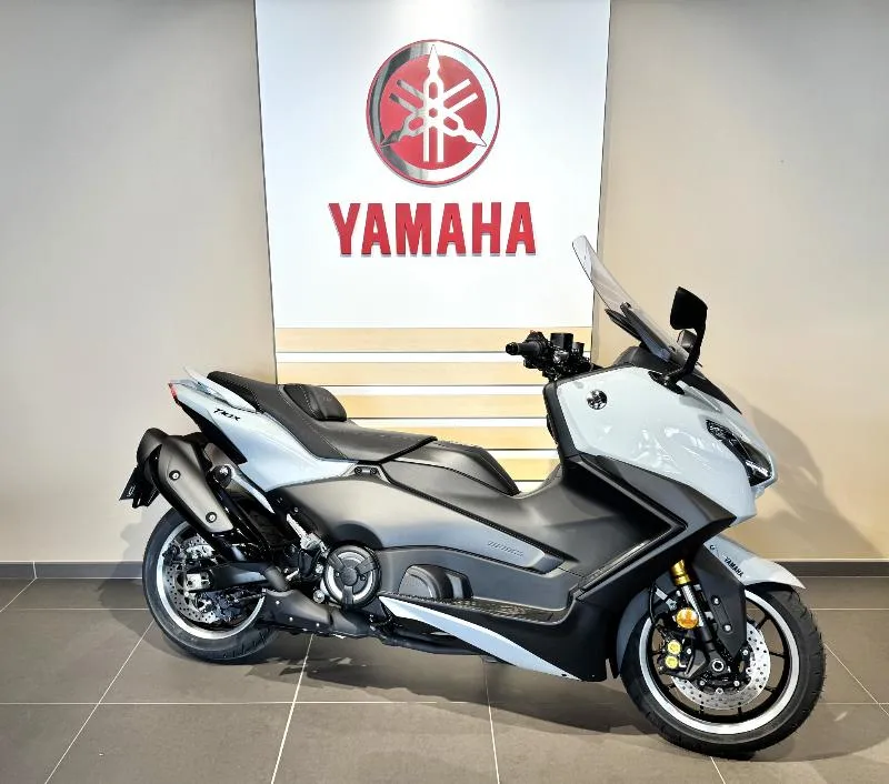 XP TMAX 560 TECH MAX