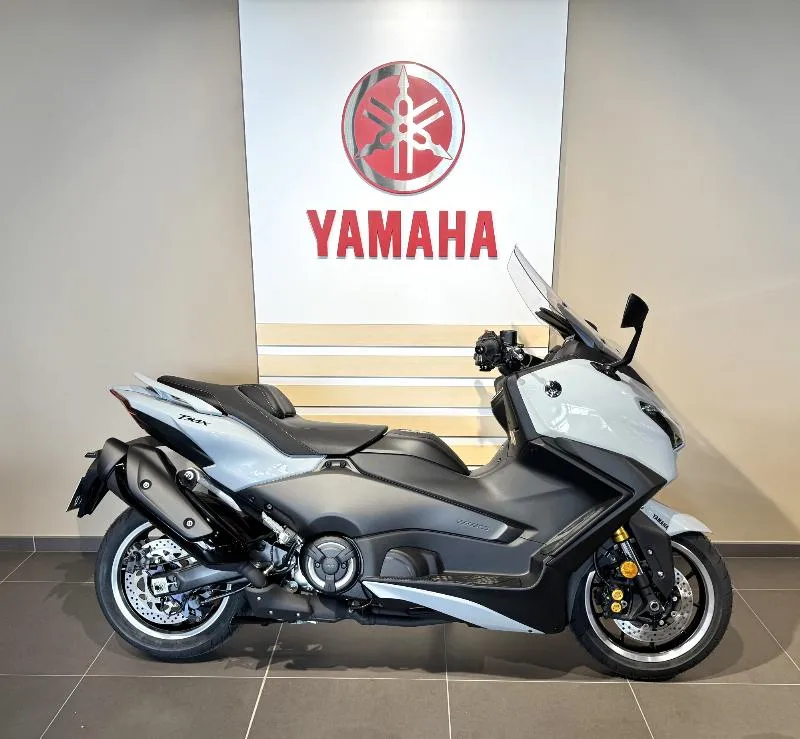 XP TMAX 560 TECH MAX