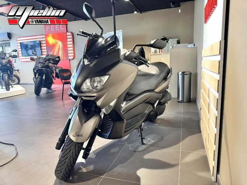 XMAX 125
