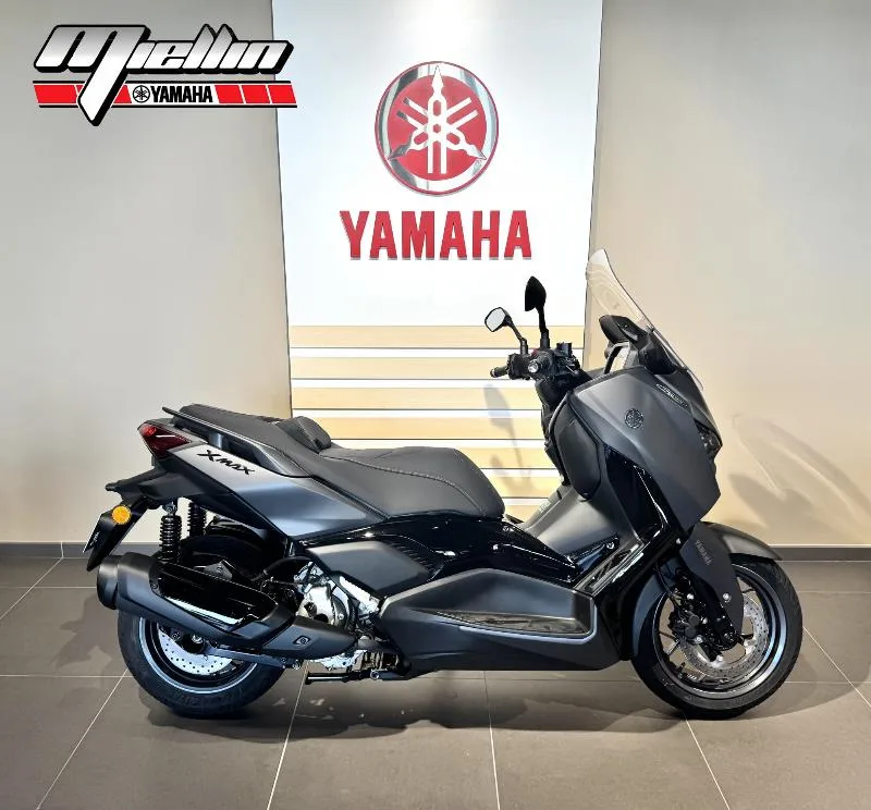 XMAX 300 Tech Max