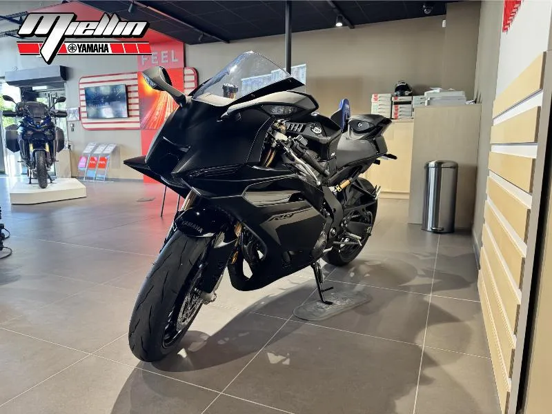YZFR9