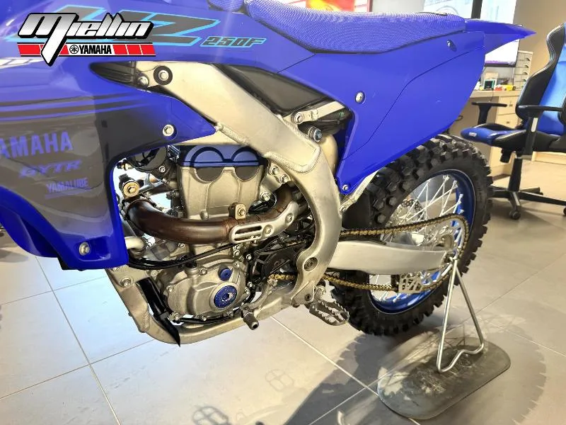 YZF 250