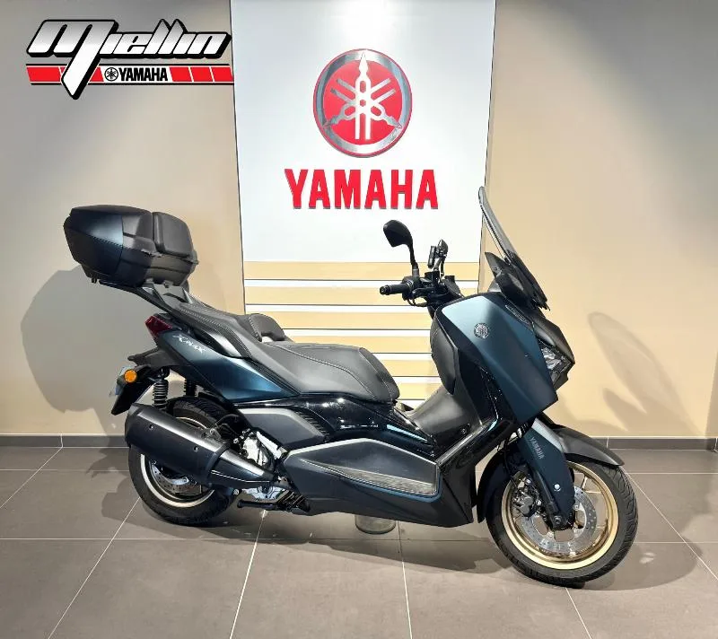 XMAX 300 Tech Max