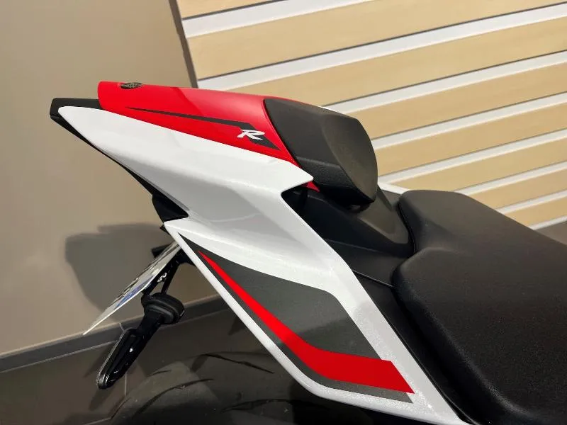 YZFR9