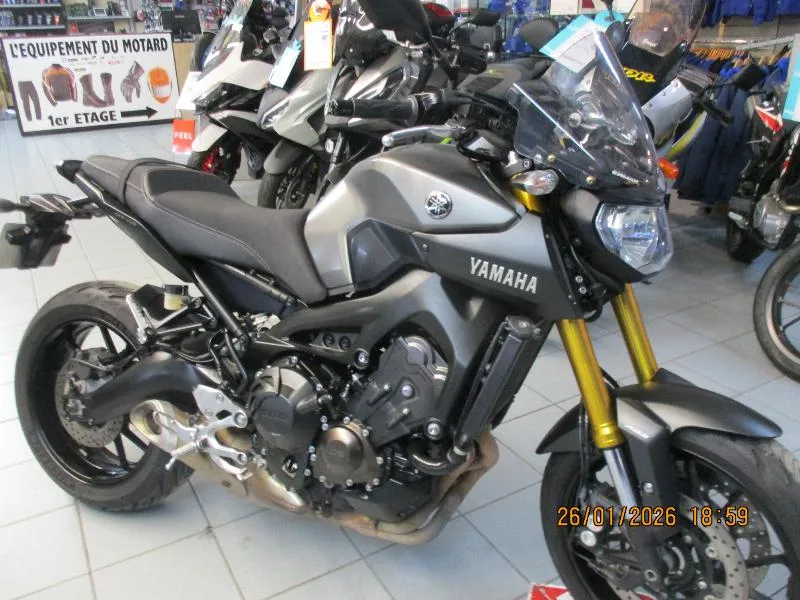 MT09