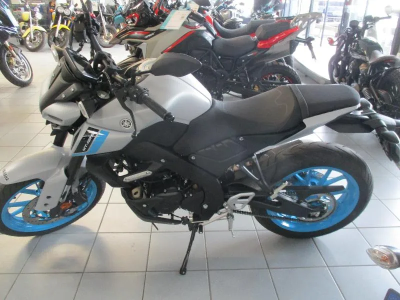 MT125 ABS