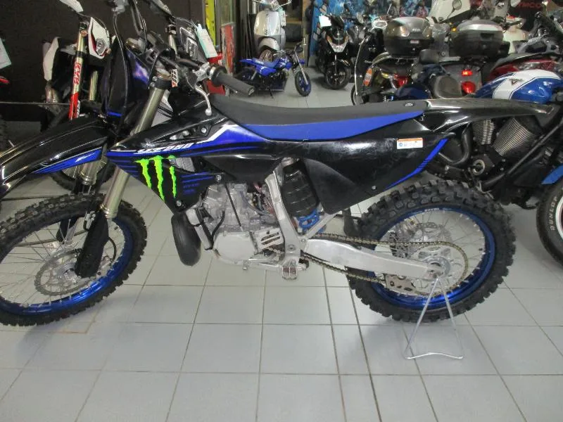 YZ250