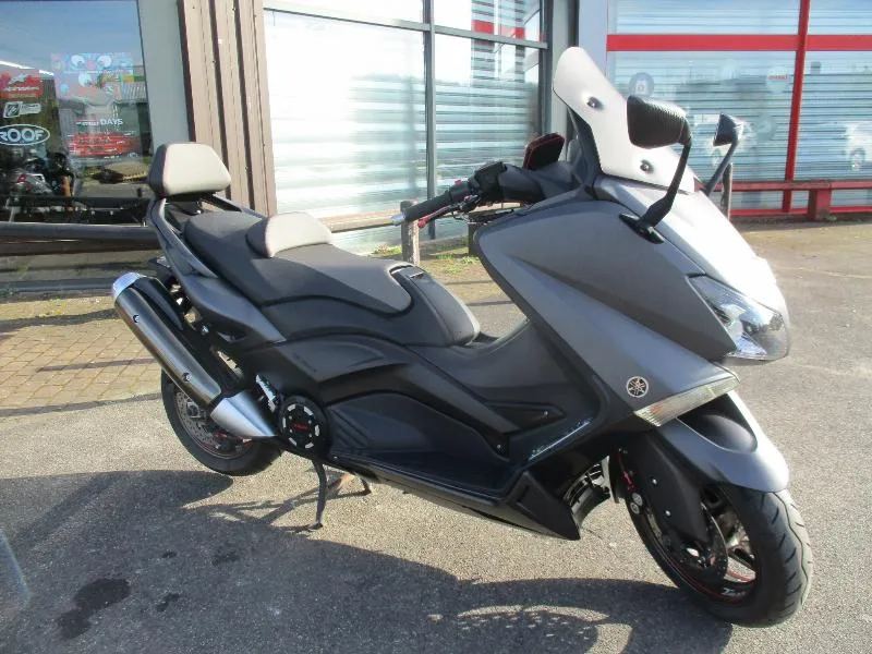 XP TMAX 530