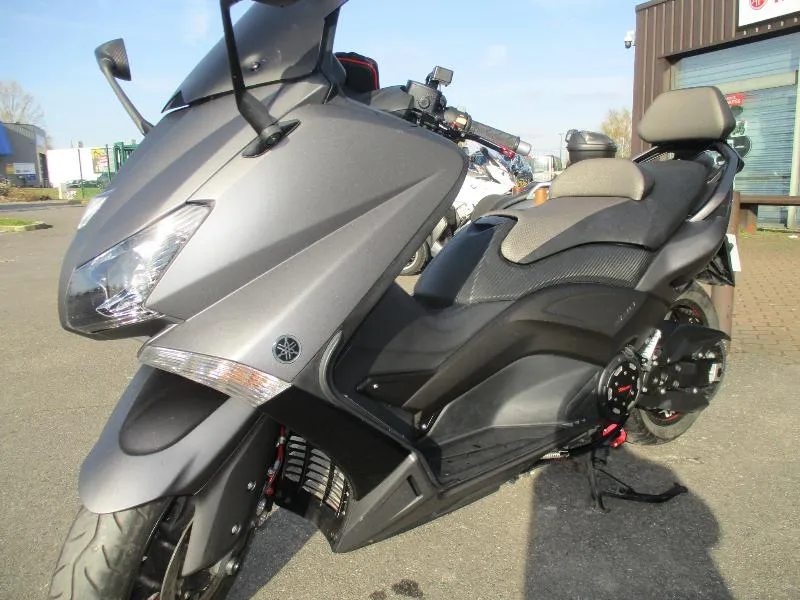 XP TMAX 530