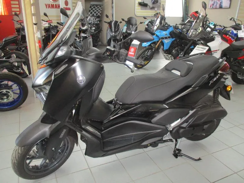 XMAX 125 TECH MAX