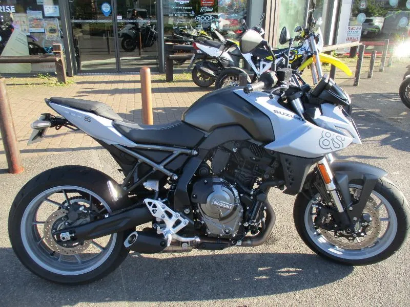 GSX8S A2