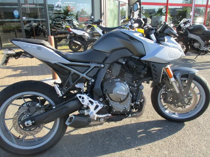 GSX8S A2