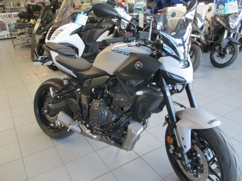 MT07 
