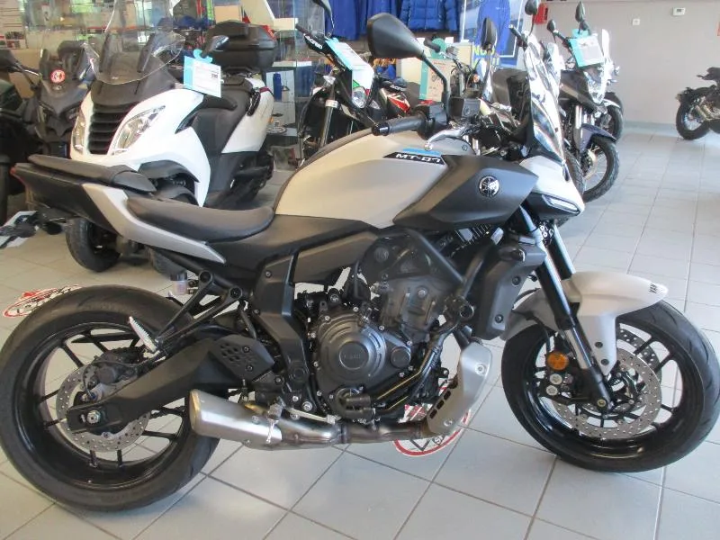 MT07 
