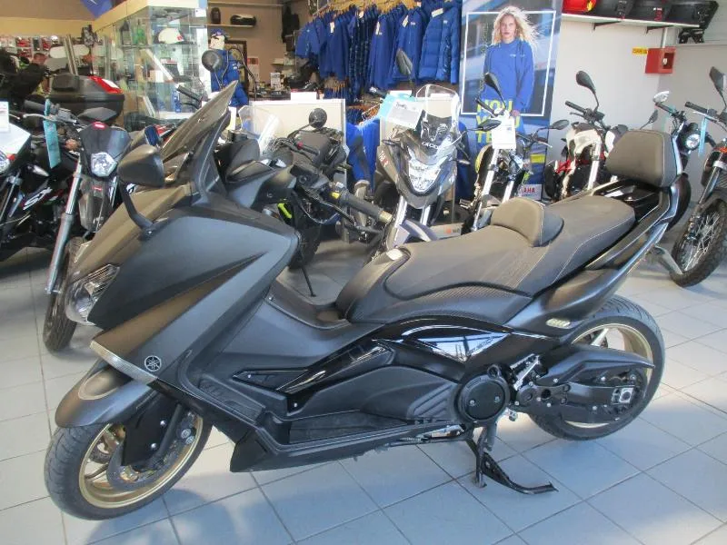 XP TMAX 530 ABS BLACK MAX