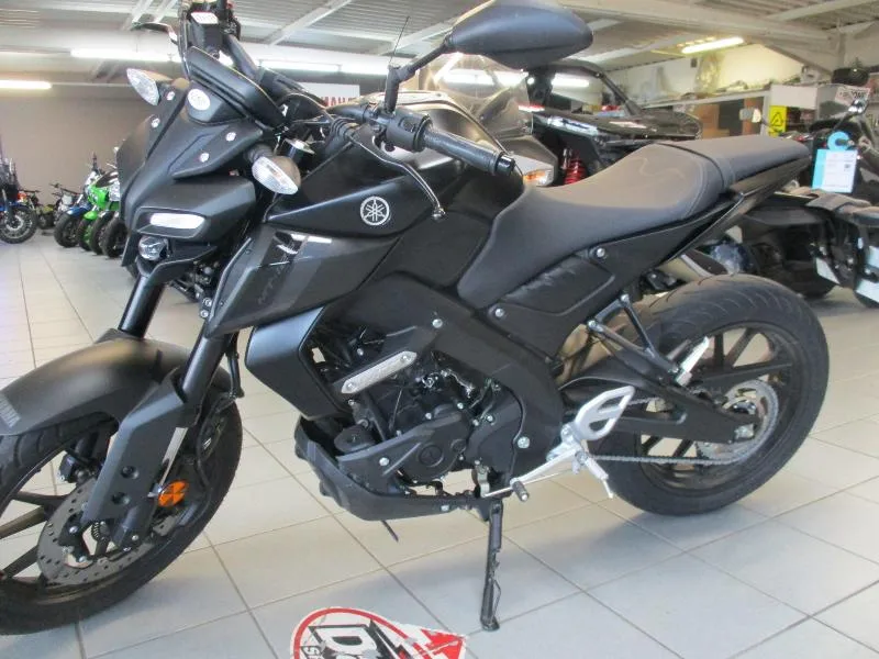 MT125 ABS
