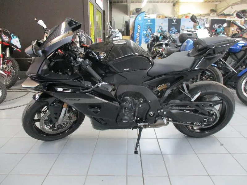 YZFR9