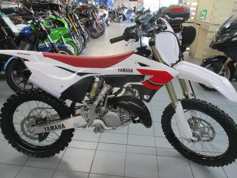 YZ 125