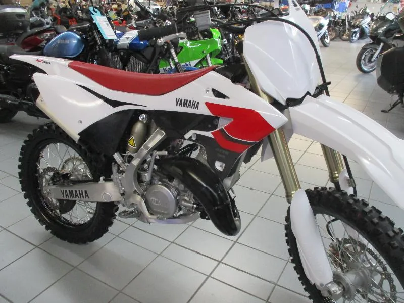 YZ 125