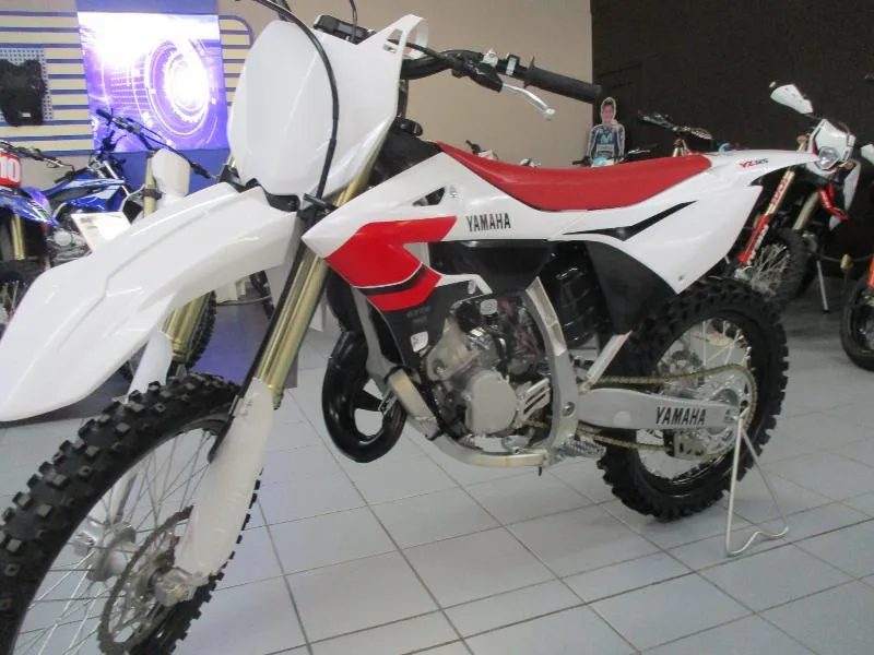 YZ 125