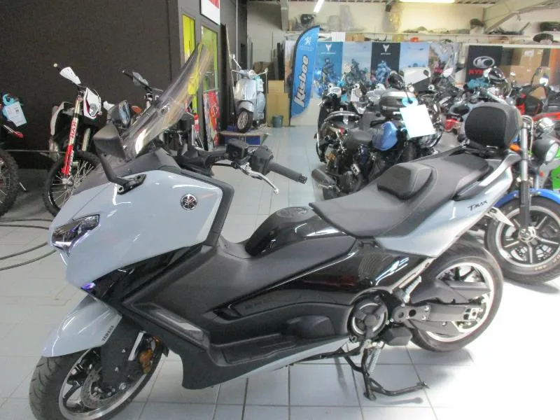XP TMAX 560 TECH MAX