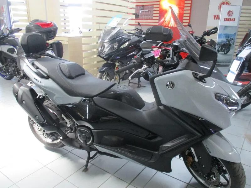 XP TMAX 560 TECH MAX