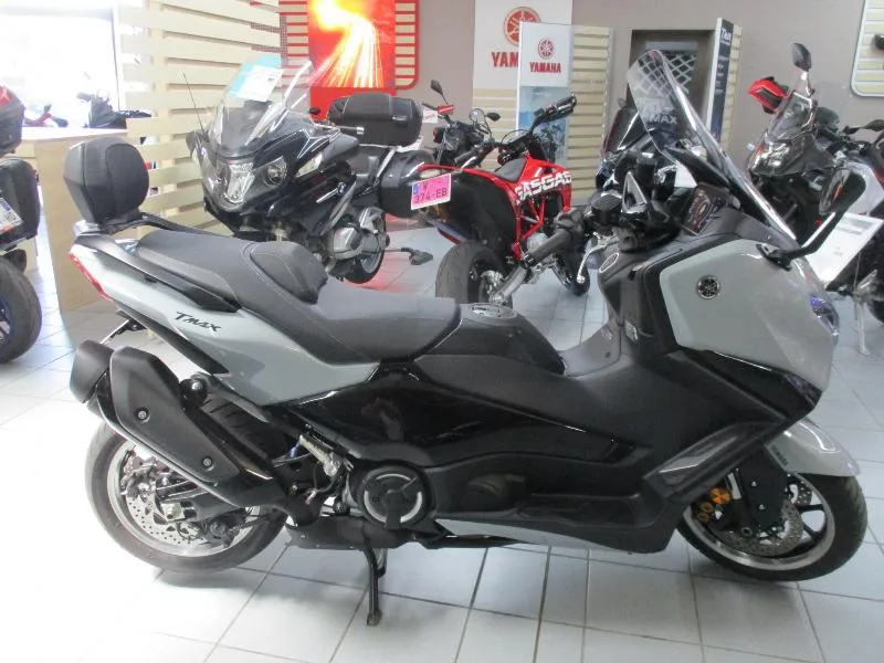 XP TMAX 560 TECH MAX