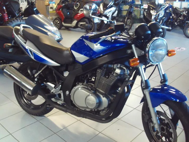 GS 500 E