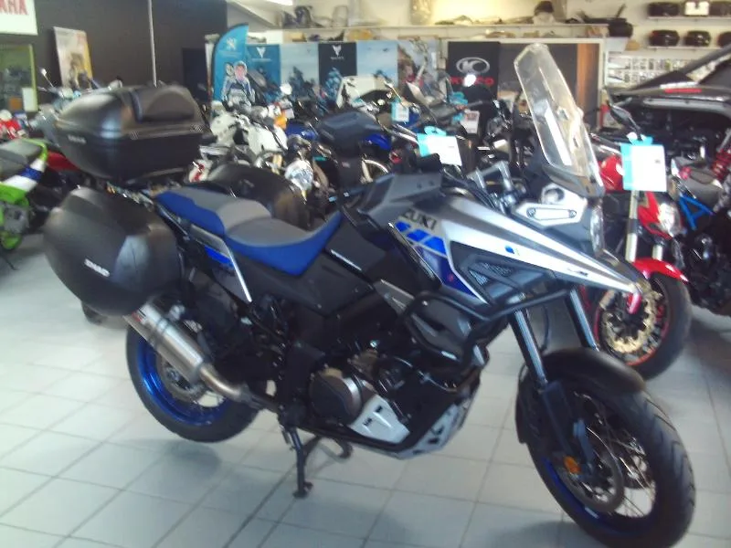 DL VSTROM 1050XT