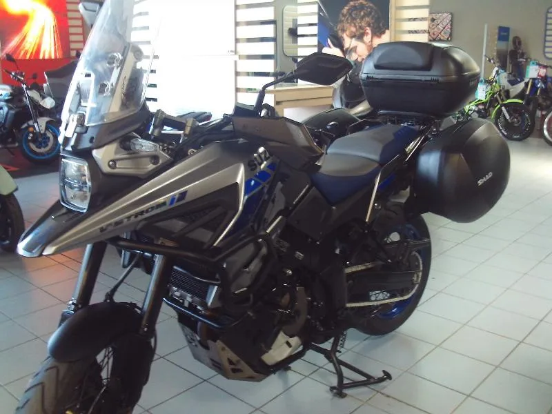 DL VSTROM 1050XT