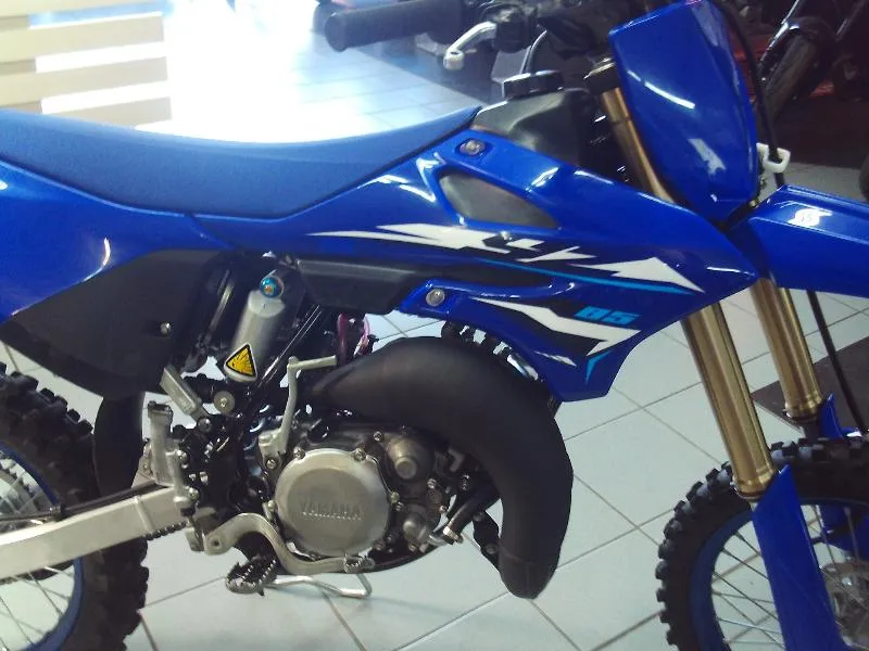 YZ85LW