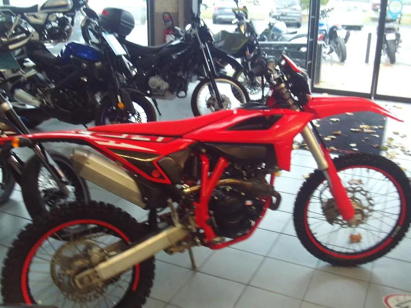 RR 4T 125 R