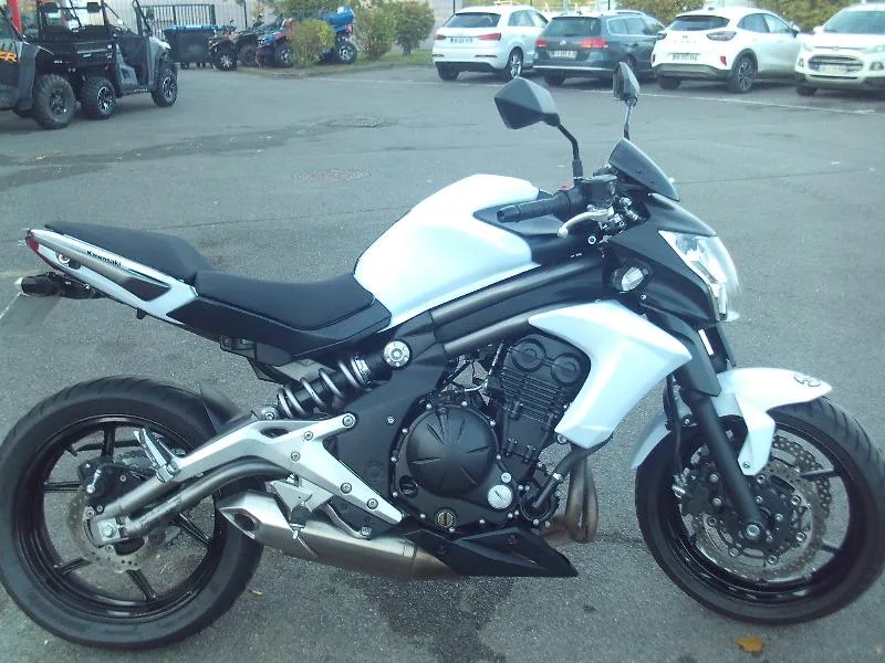 ER6  2012