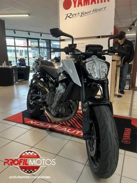 790 DUKE ABS