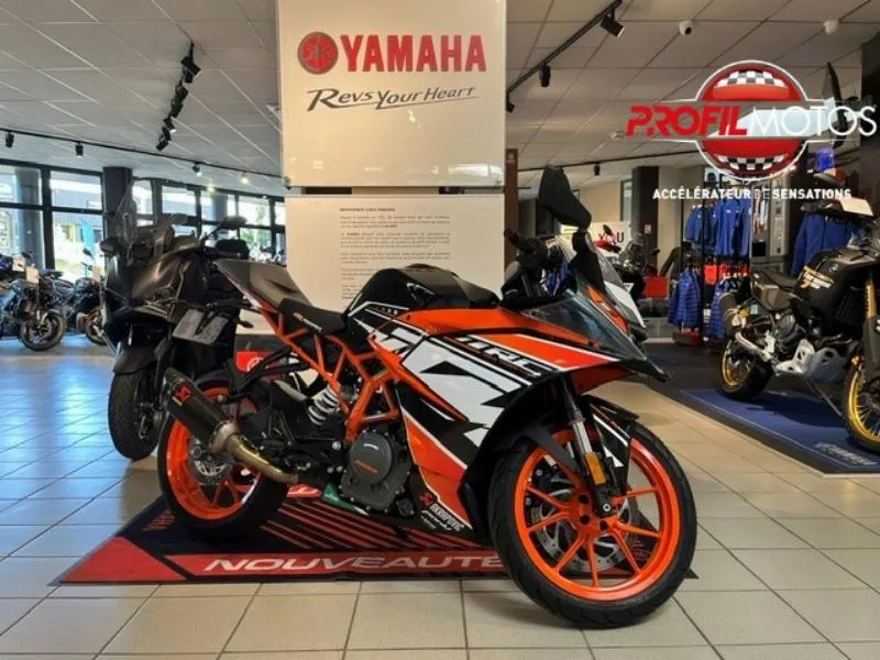 RC 390 ABS