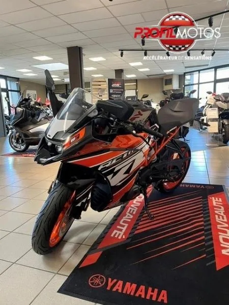 RC 390 ABS