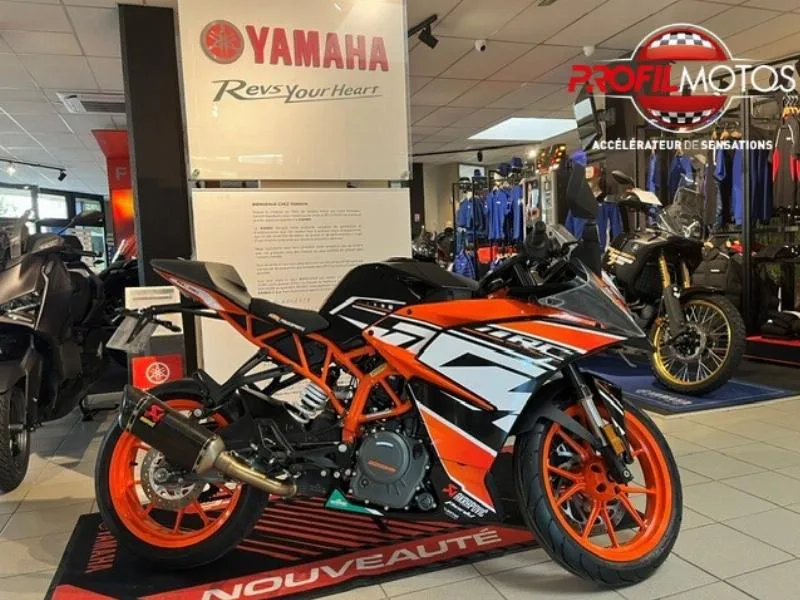 RC 390 ABS