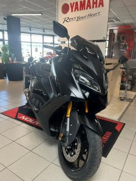 XP TMAX 560 TECH MAX