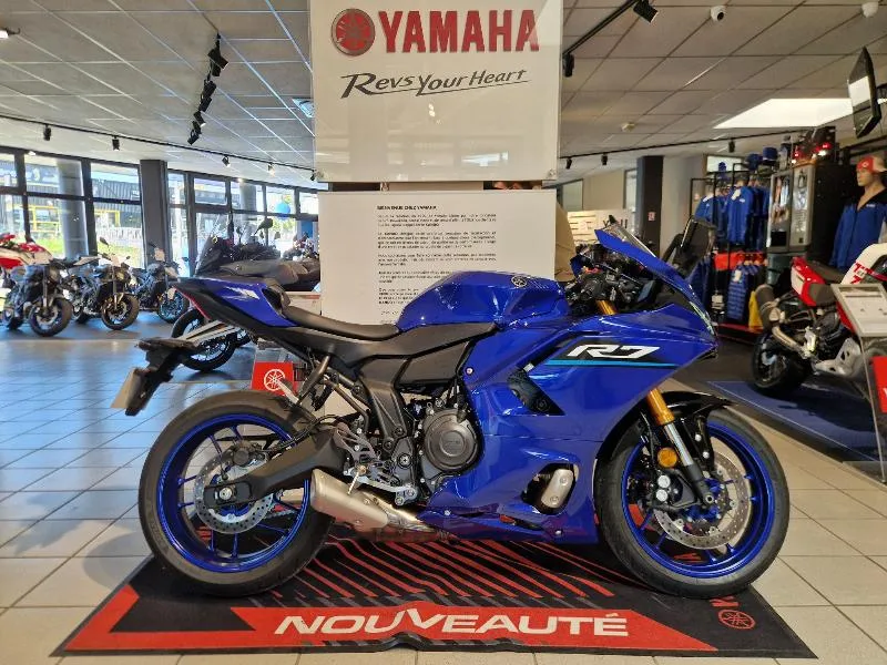 YZFR7