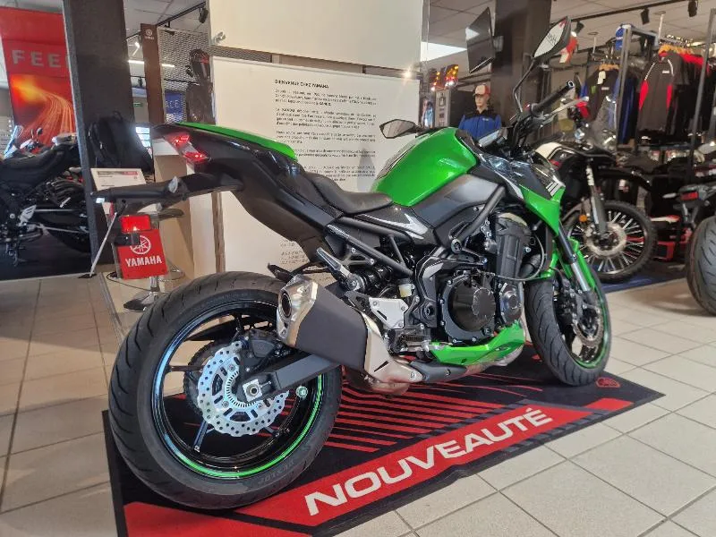 Z 900