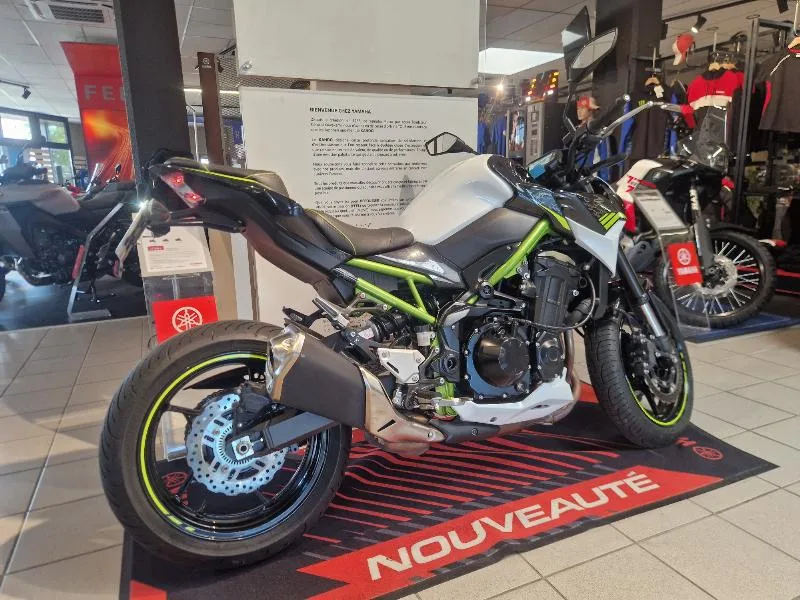 Z 900