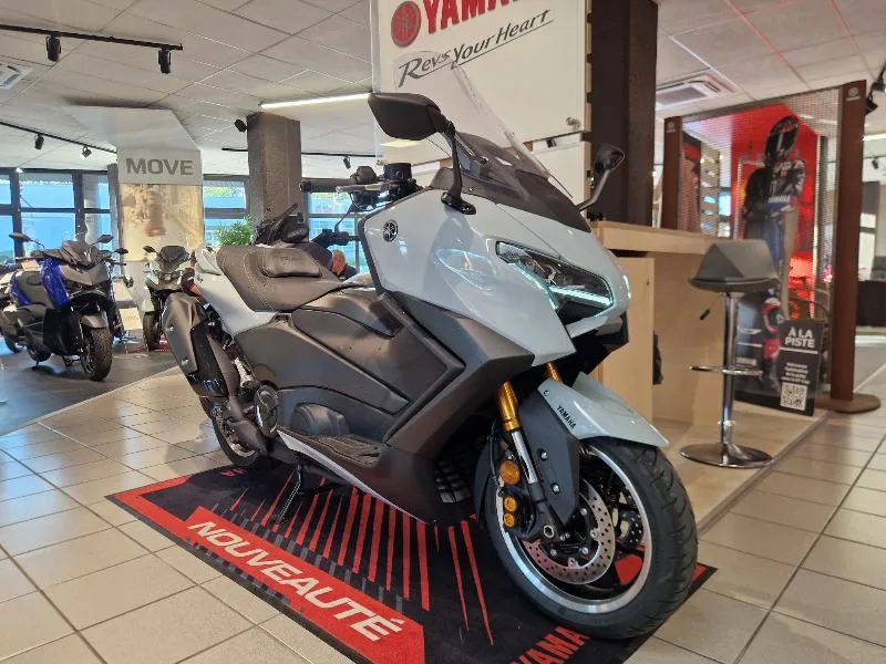 XP TMAX 560 TECH MAX