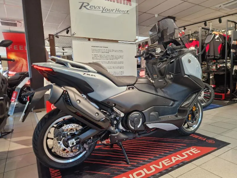 XP TMAX 560 TECH MAX